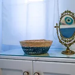Villa Traditional