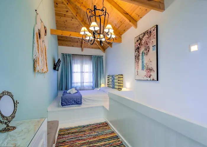 Villa Traditional